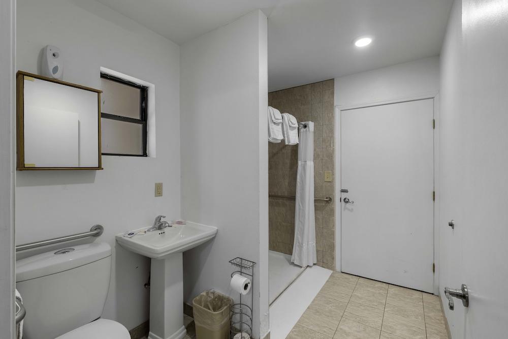 Budget Lodge Ruidoso photo 18