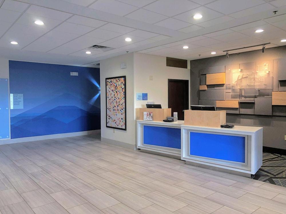 Holiday Inn Express & Suites Hearne by IHG photo 31