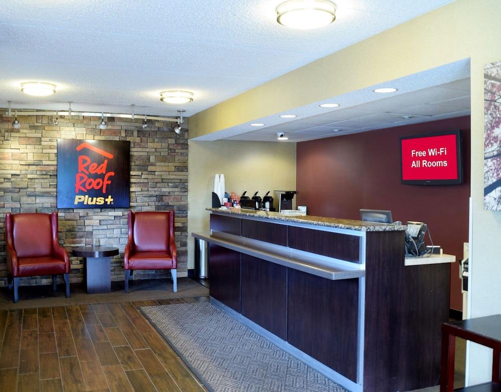 Red Roof Inn PLUS+ University at Buffalo - Amherst photo 4