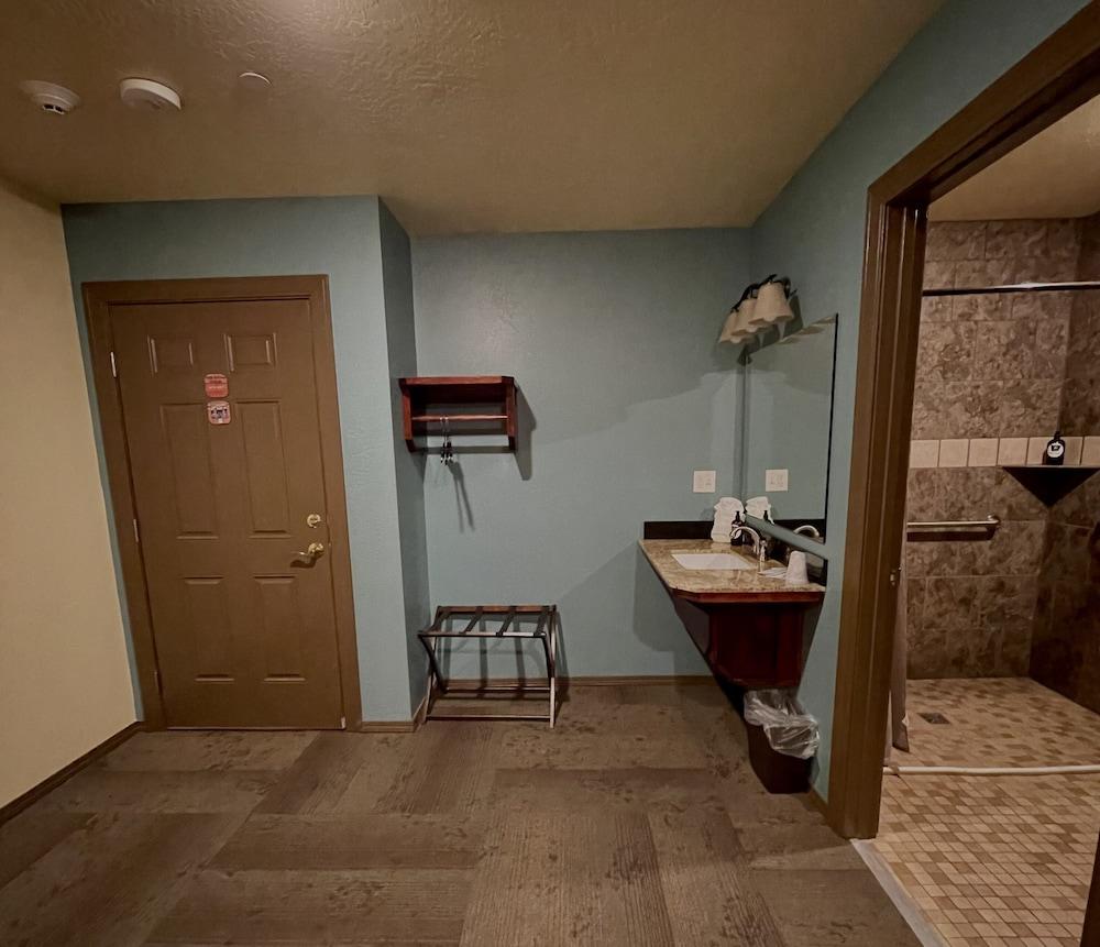 The Miner's Boutique Hotel photo 31