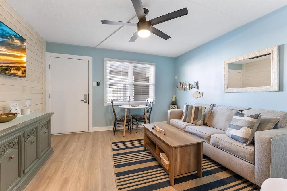 The Harbor Light Family Resort photo 3