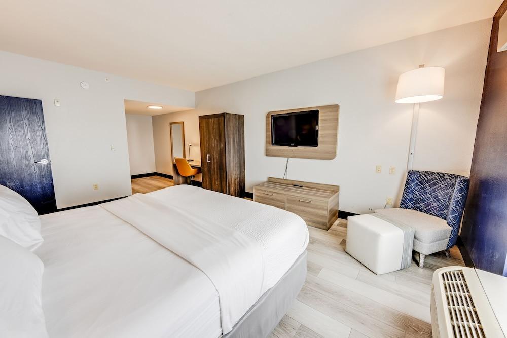 Holiday Inn Express Hotel & Suites Columbus Univ Area - Osu by IHG photo 14