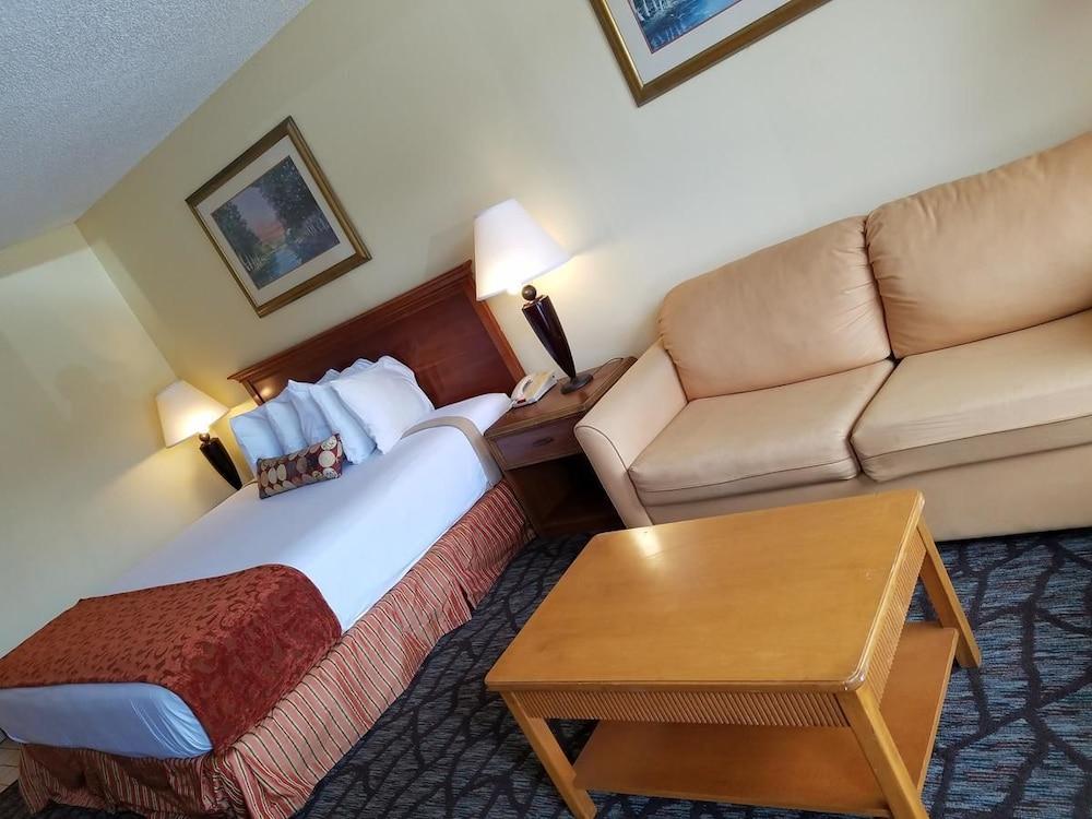 Sun Inn & Suites photo 8