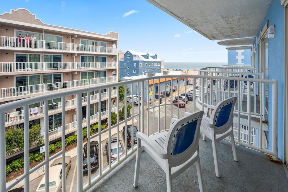 Tidelands Caribbean Hotel and Suites photo 31