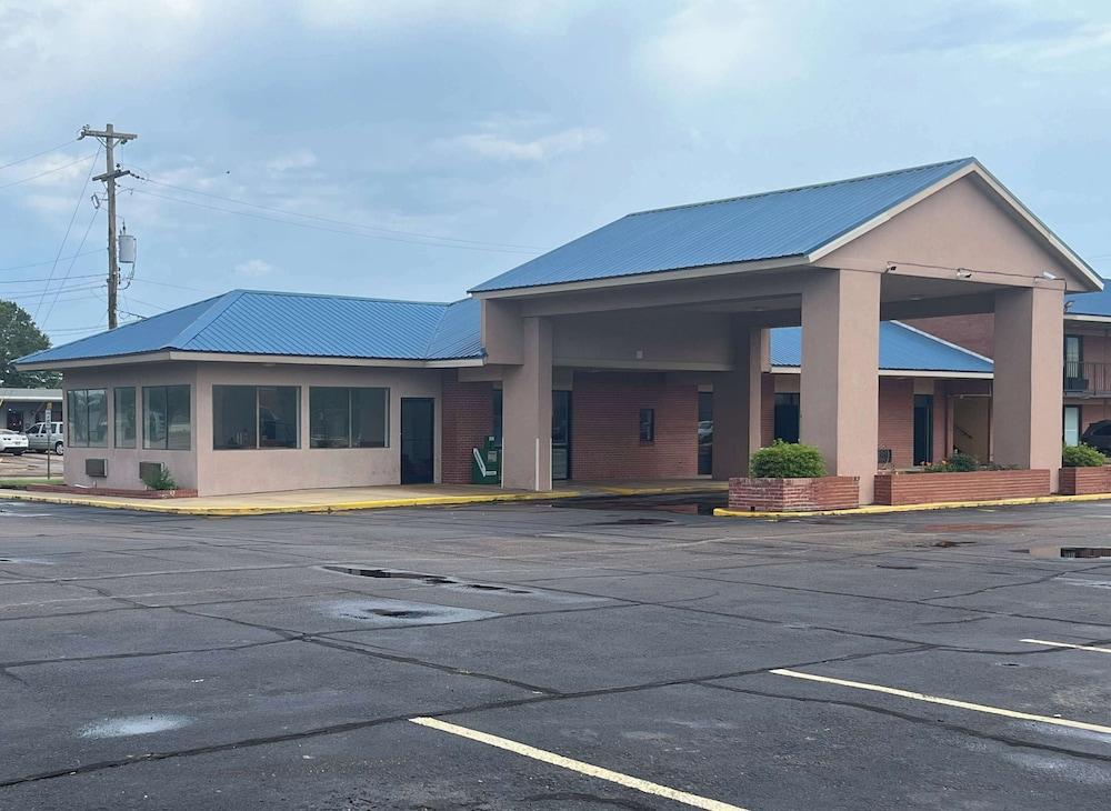 Motel 6 Greenwood, MS — hotel in Greenwood
