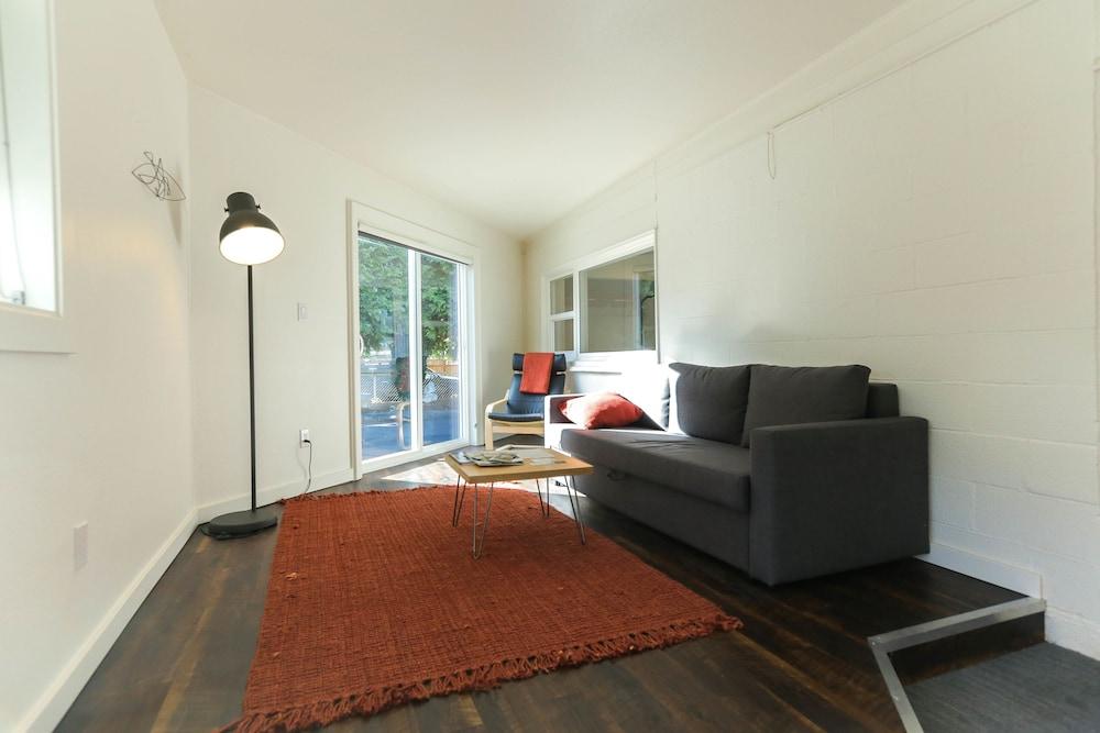 Heliotrope Hotel photo 28