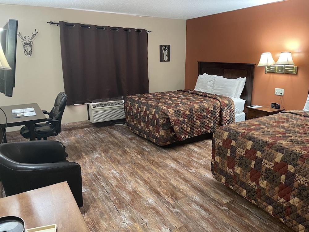 Southfork Motel and Grill photo 3