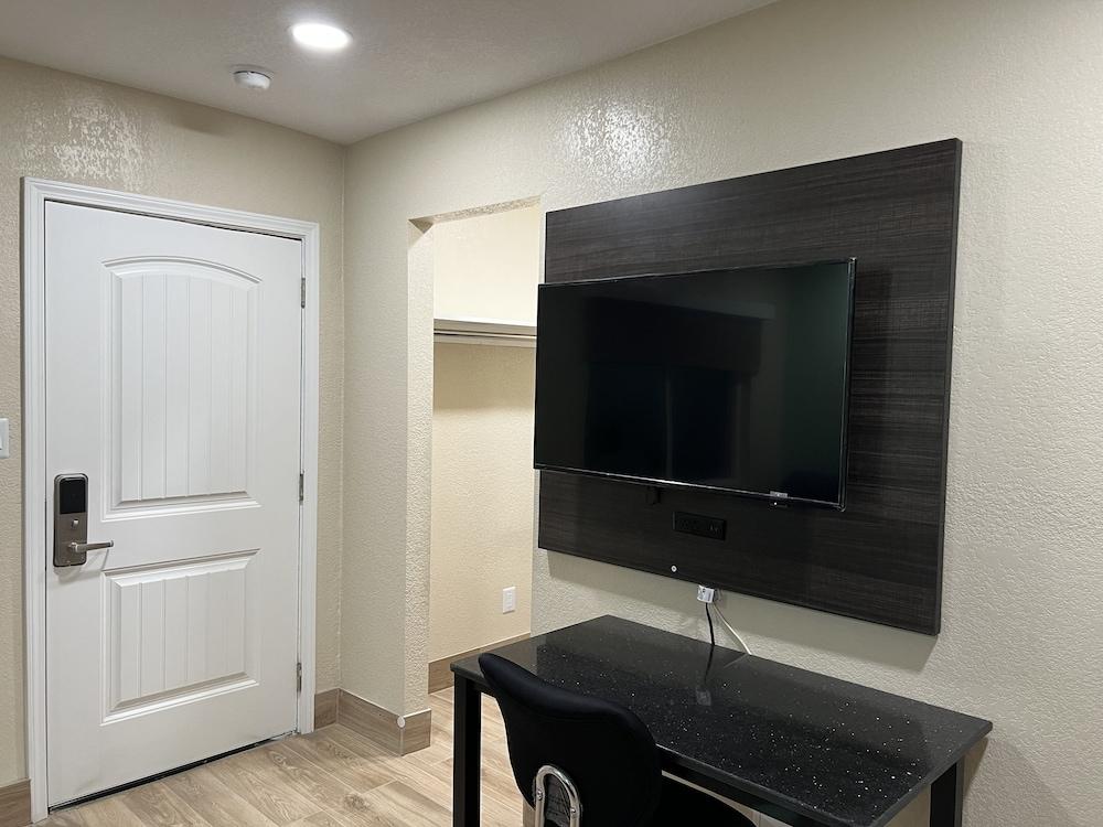 Mauna Loa Motel photo 9