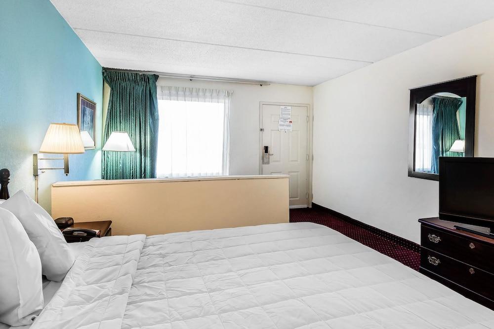 Econo Lodge Lavonia I-85 photo 26