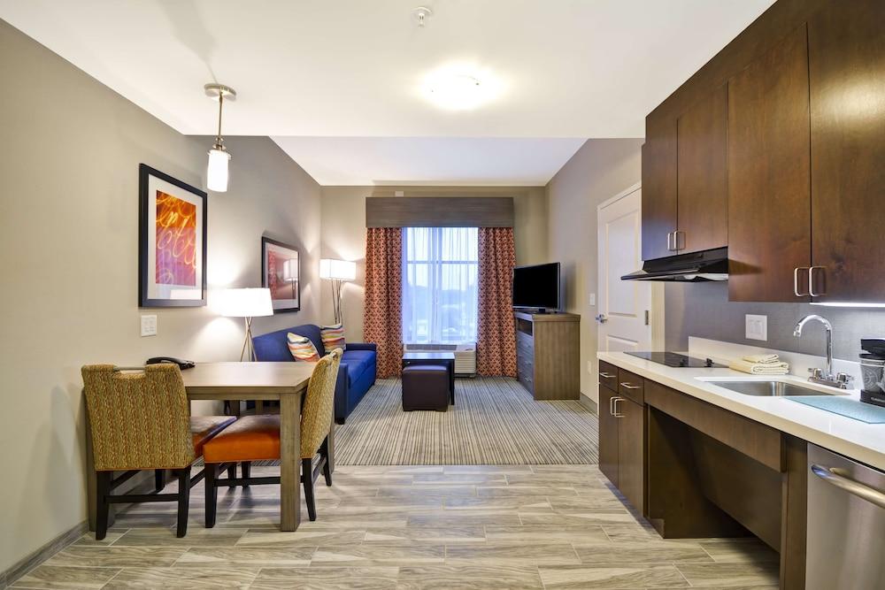 Homewood Suites by Hilton Rocky Mount photo 10
