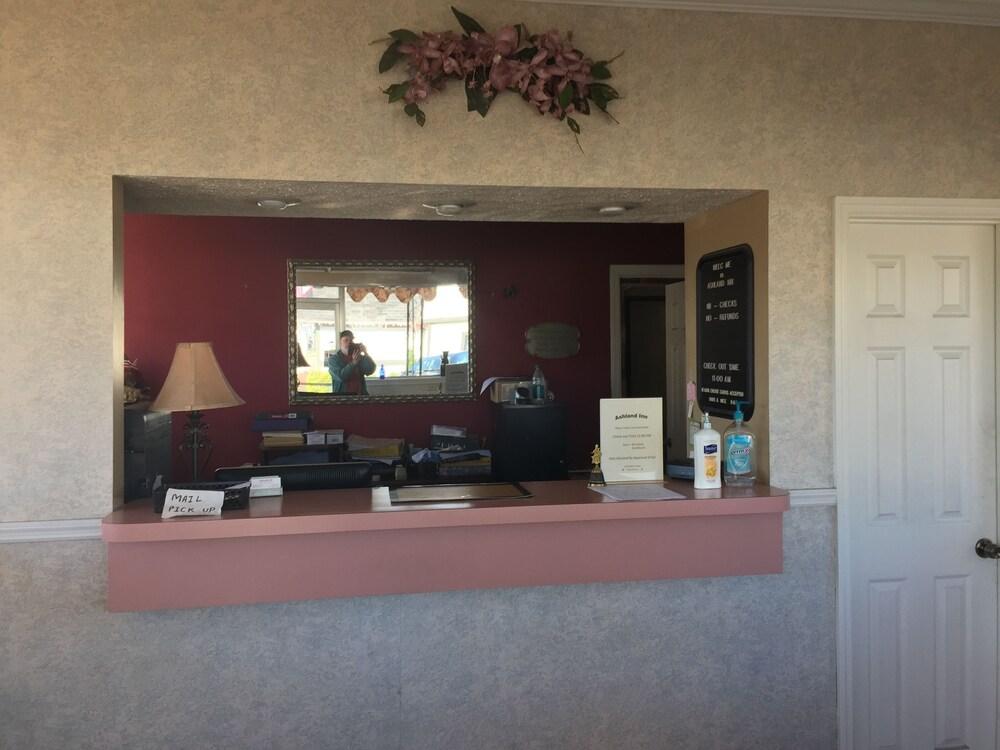 Ashland Inn photo 34