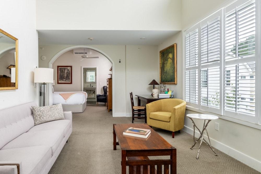Briar Barn Inn photo 25