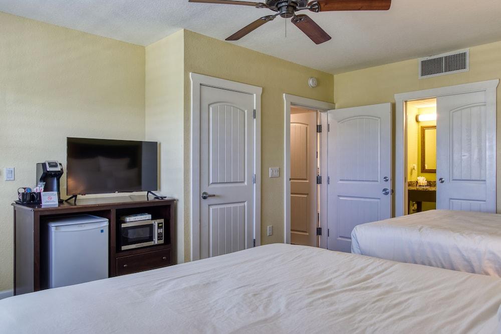 Harbourside Resort, a New Hotel Collection Property photo 36