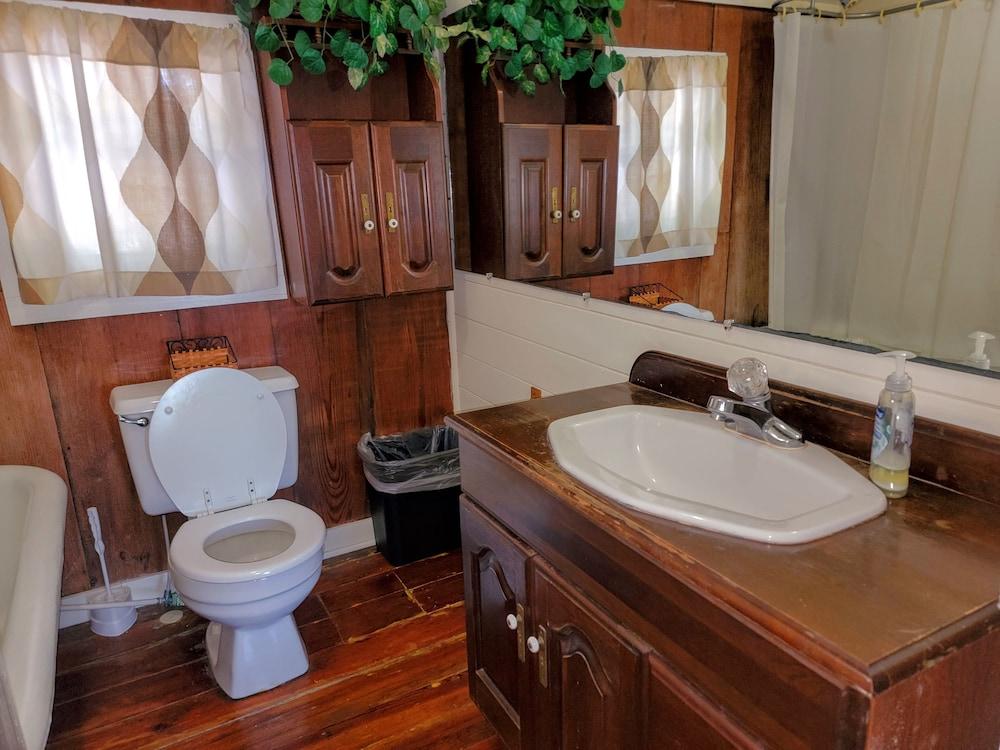 Beaufort Harbour Suites photo 47