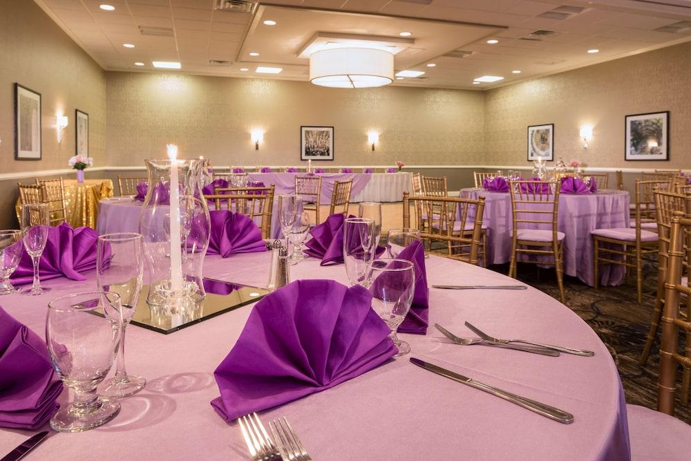 DoubleTree by Hilton Hotel Laurel photo 16