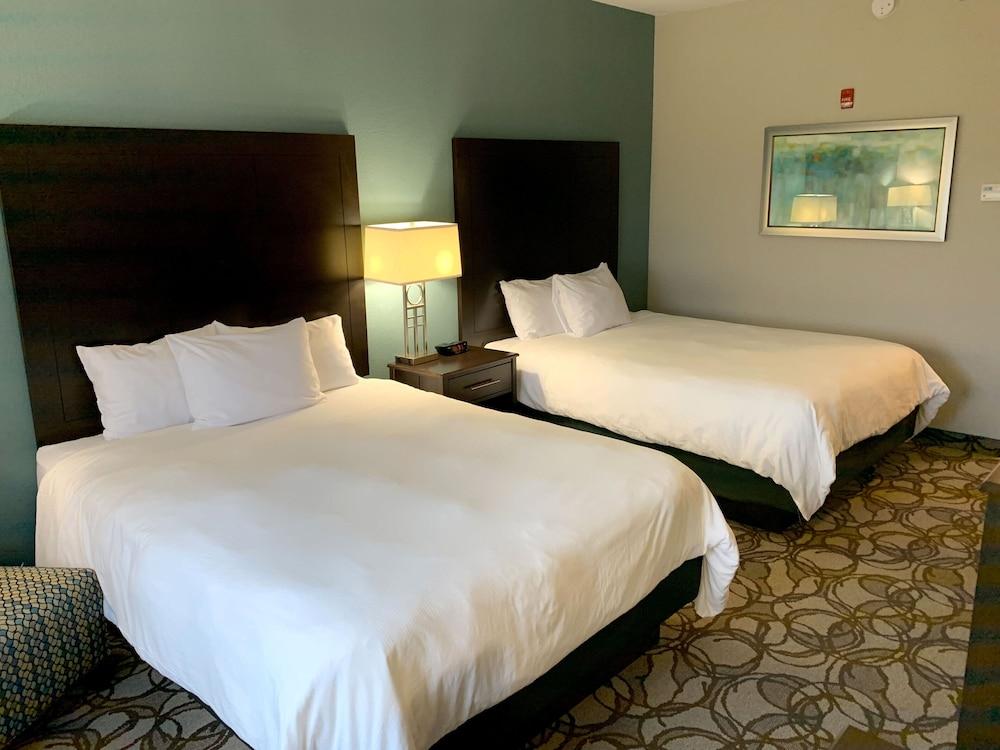 Buffalo Run Casino & Resort photo 13
