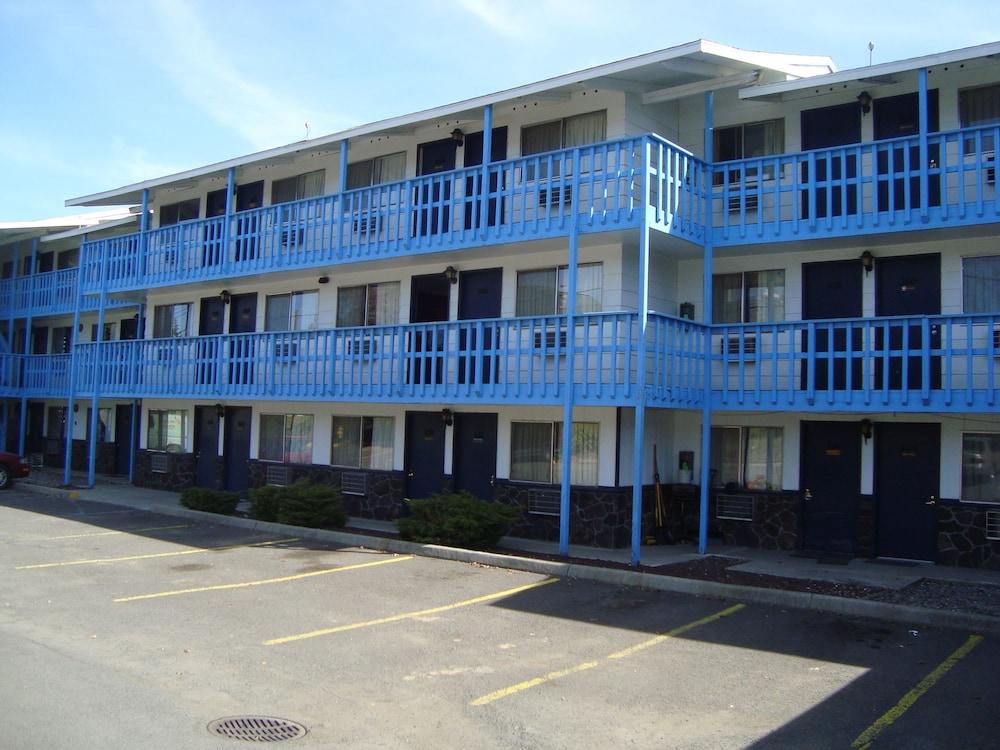 Willow Springs Motel photo 1