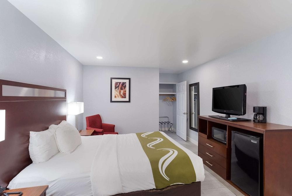 Quality Inn Redding near I-5 photo 7