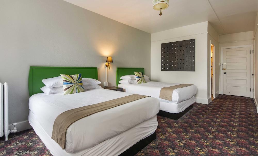 The Moore Hotel photo 23