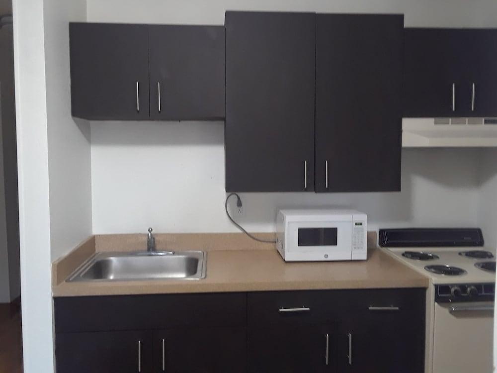 Welcome Suites Hazelwood photo 4