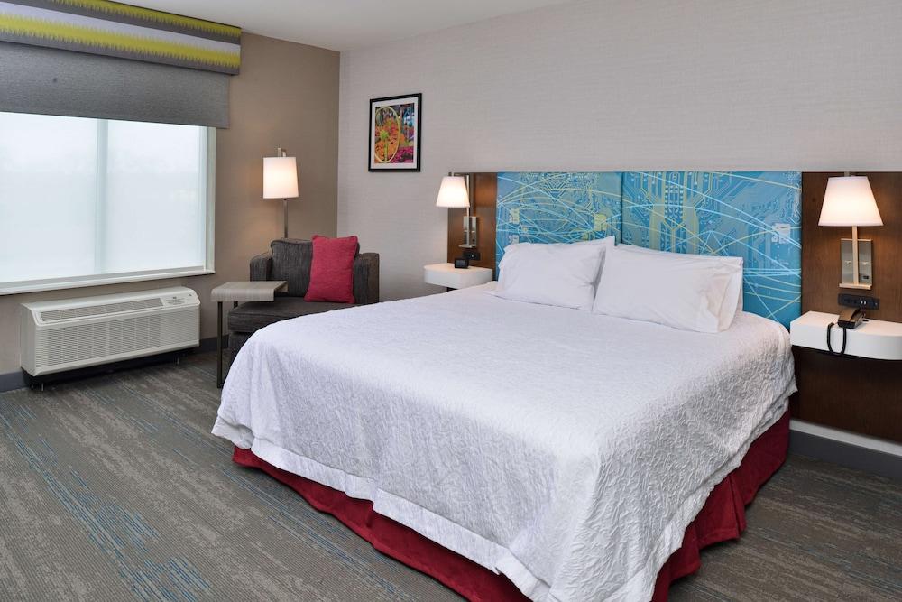 Hampton Inn & Suites Adrian photo 15