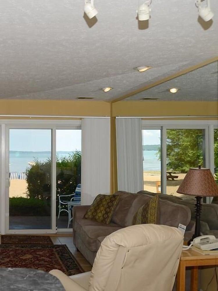 Beach Condominium Hotel photo 75