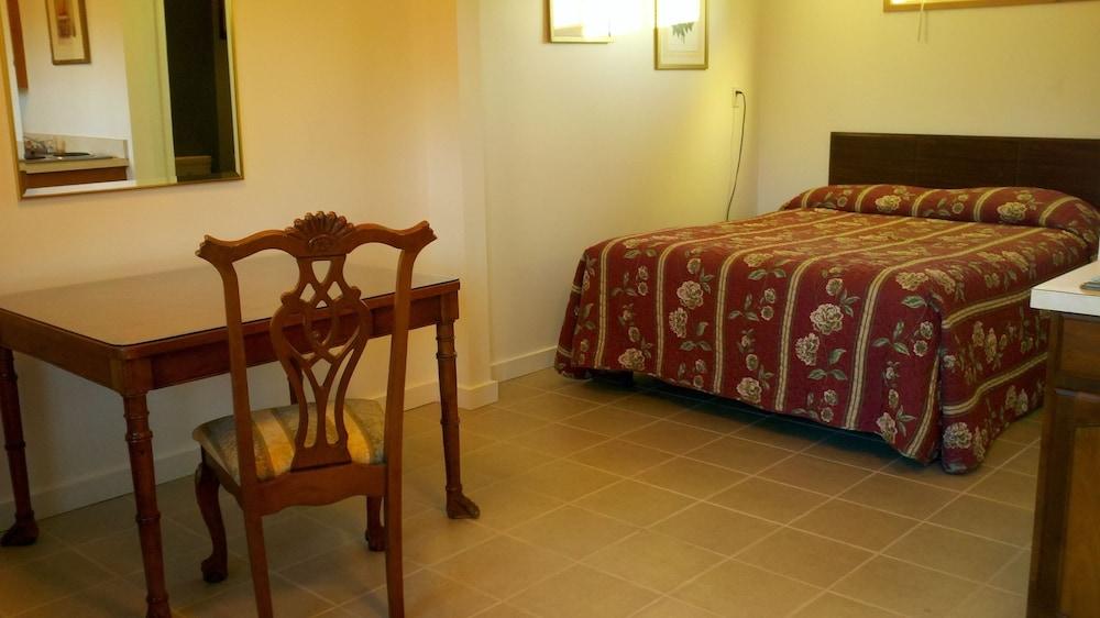 Ocean Avenue Inn photo 15