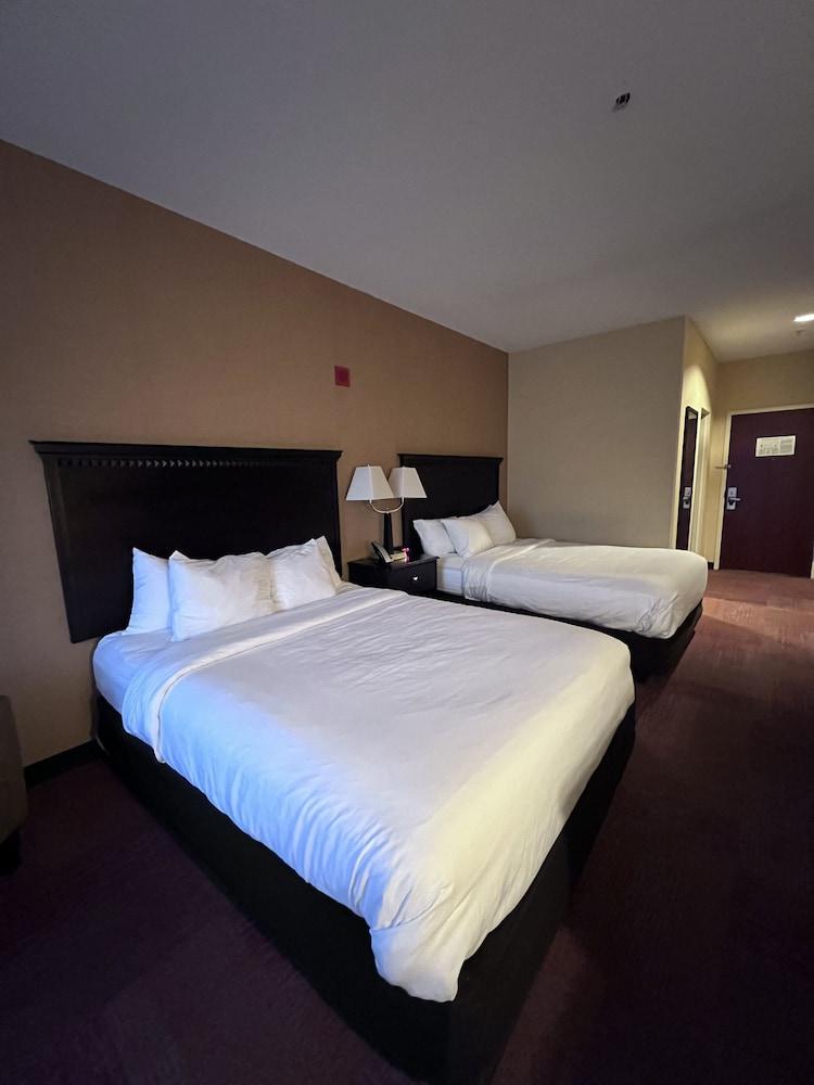 Spark by Hilton Woburn Boston photo 8