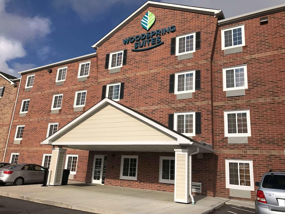 WoodSpring Suites Holland - Grand Rapids photo 24