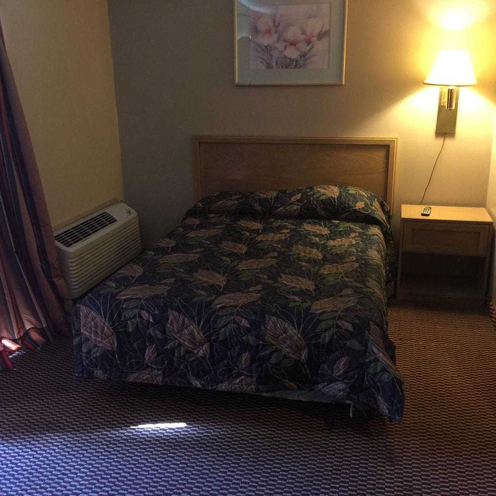 Ashland Inn photo 32