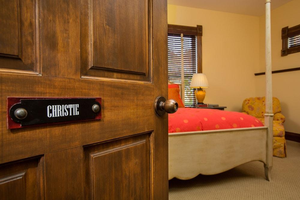 The Victorian Luxury B&B photo 16