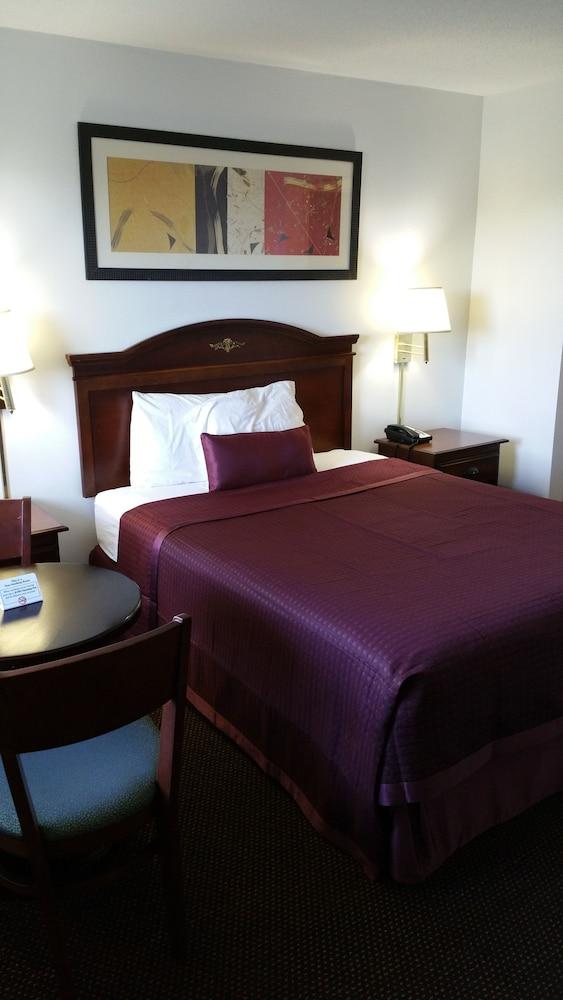 Hoosier Inn photo 6