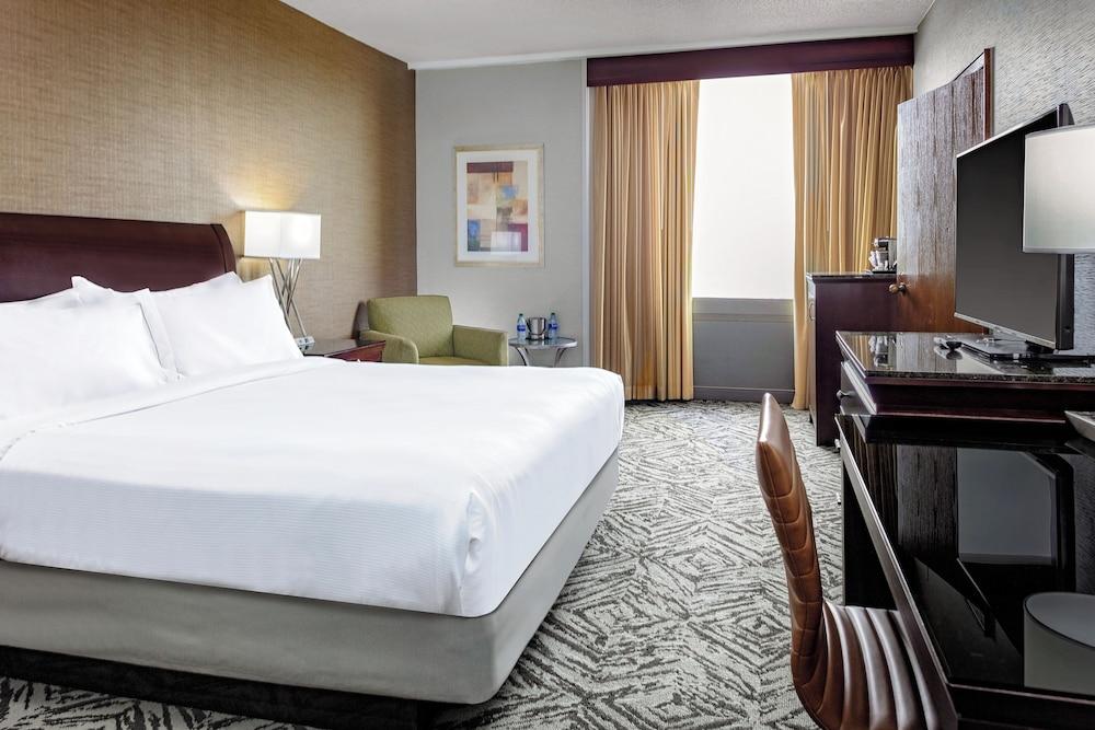 DoubleTree by Hilton Omaha Downtown photo 23