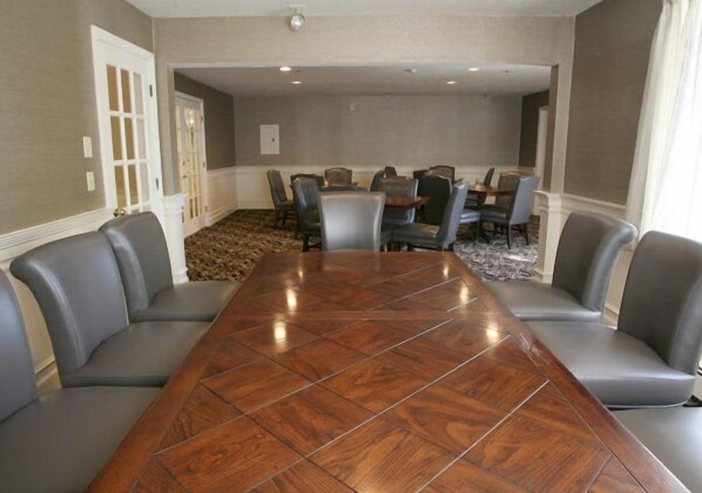Chocksett Inn and Restaurant photo 24