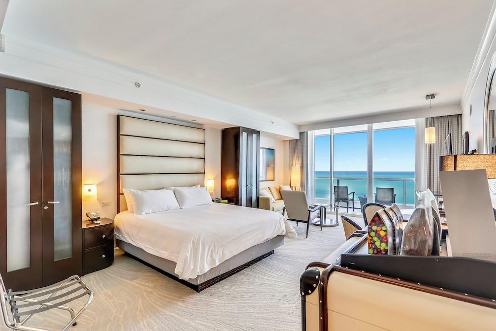 Residences at Fontainebleau Miami photo 15