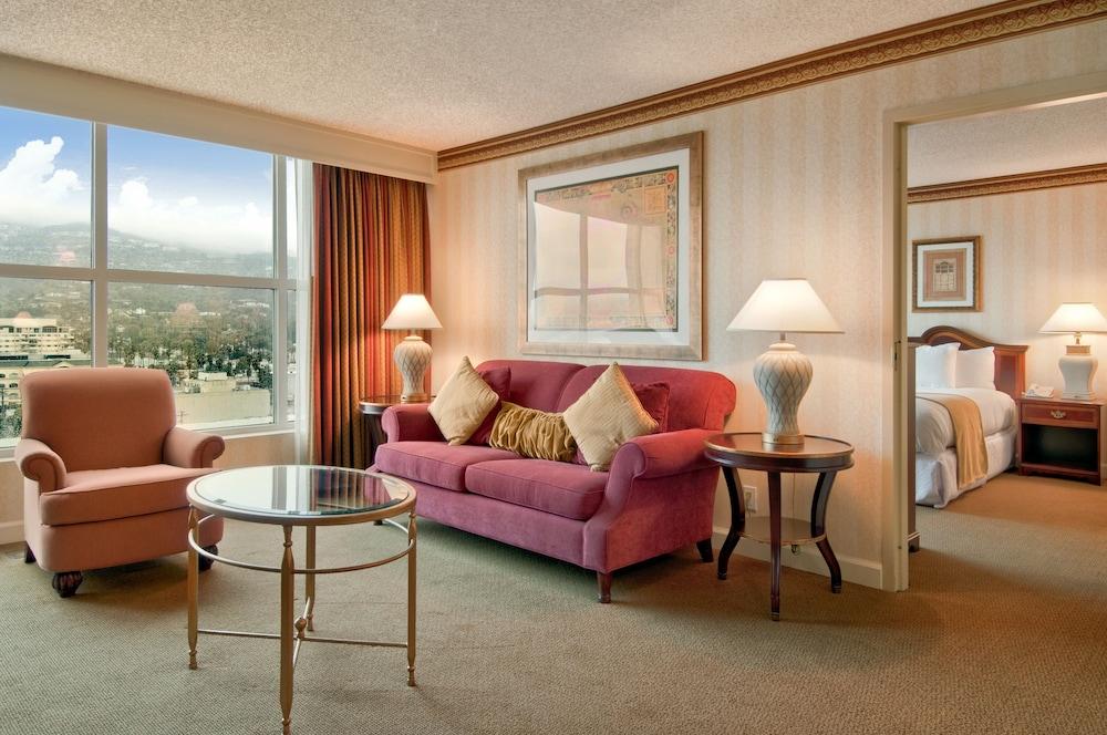 Hilton Los Angeles North/Glendale photo 15