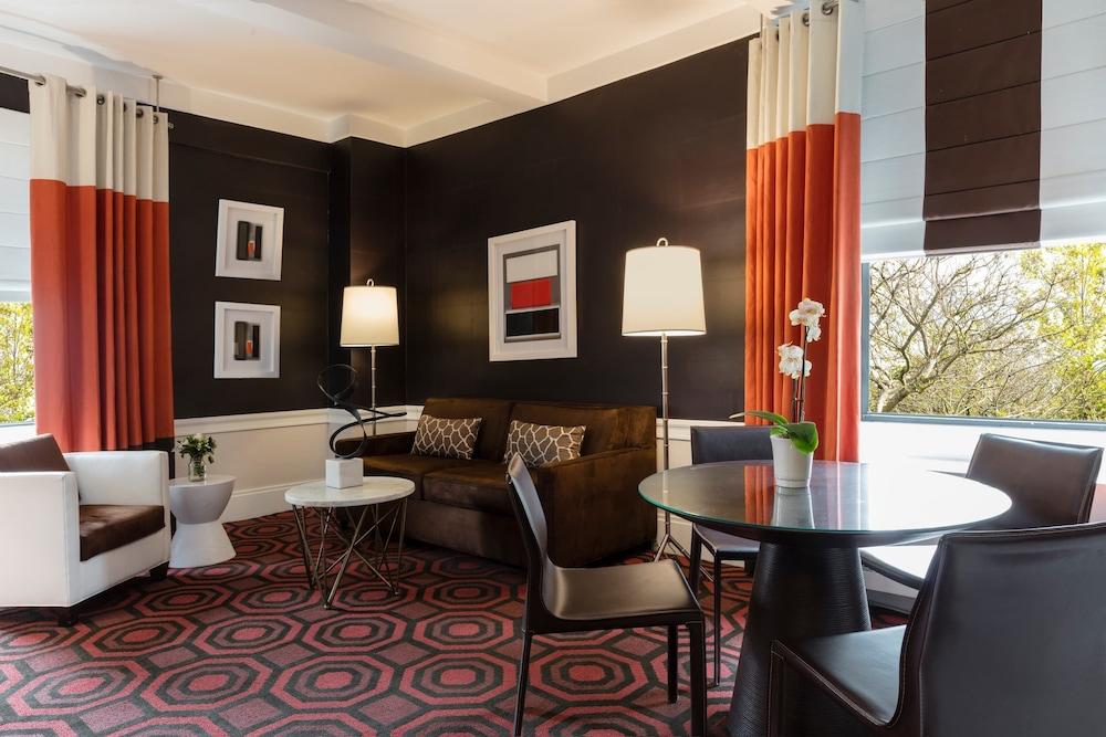 Empire Hotel photo 34