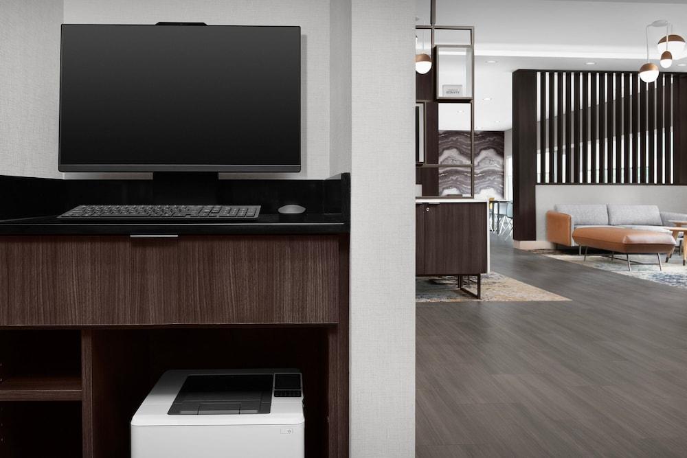 TownePlace Suites Jacksonville Airport photo 47