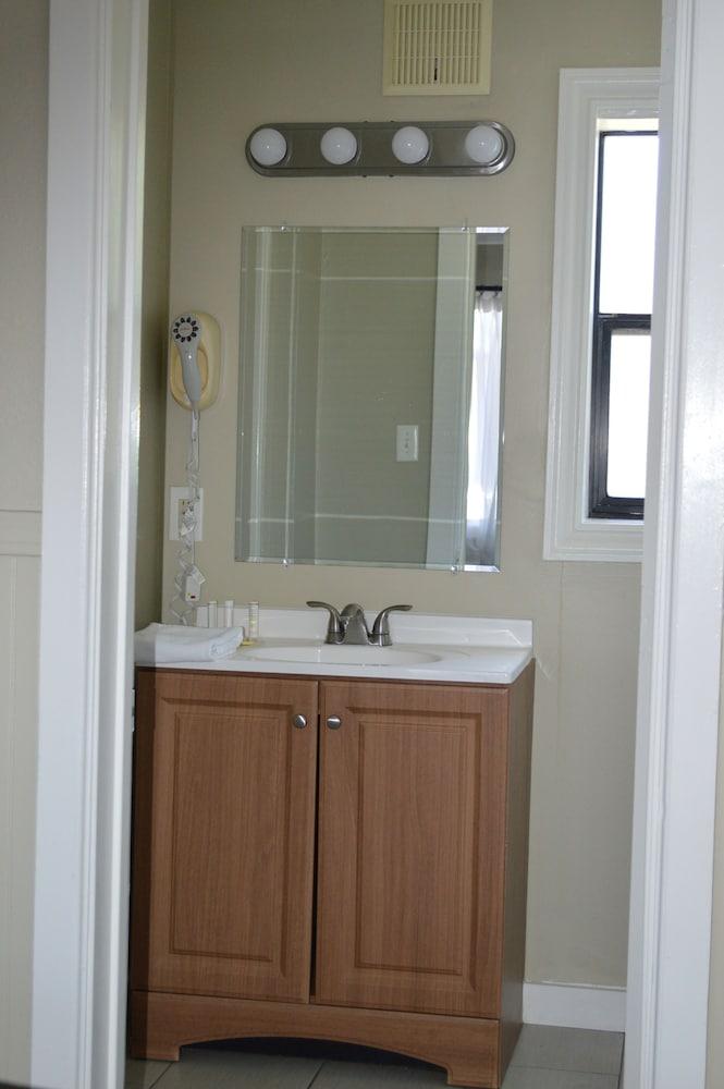 Studio 9 Fort Bragg, LLC. photo 56
