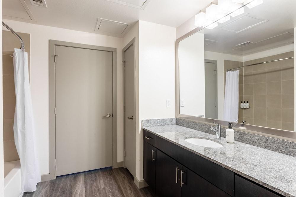 Kasa Love Field-Medical District Dallas photo 20