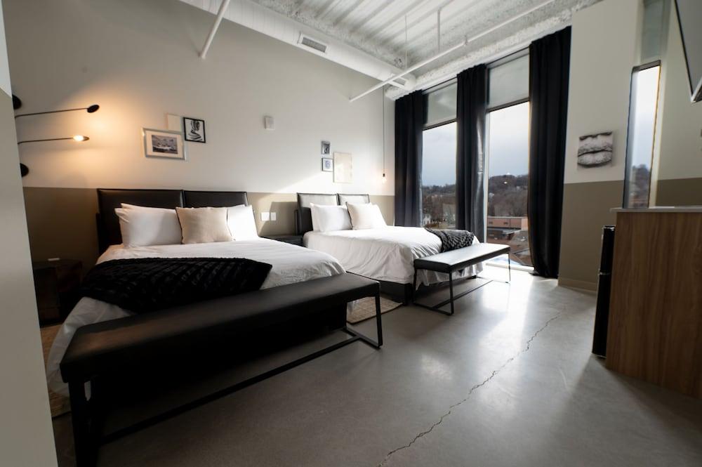 Arch and Cable Hotel photo 22