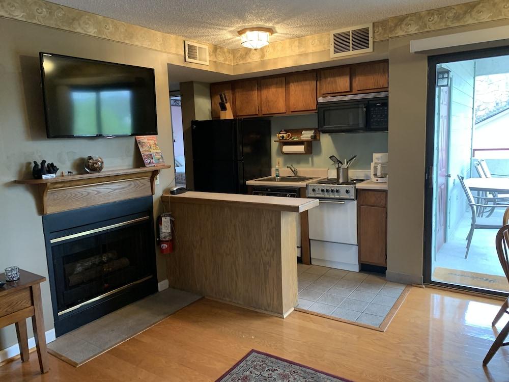 Laurel Inn Condominium photo 84