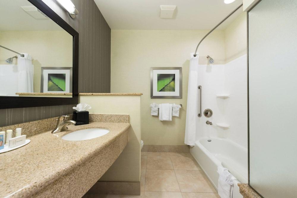 Courtyard Marriott Victorville photo 27
