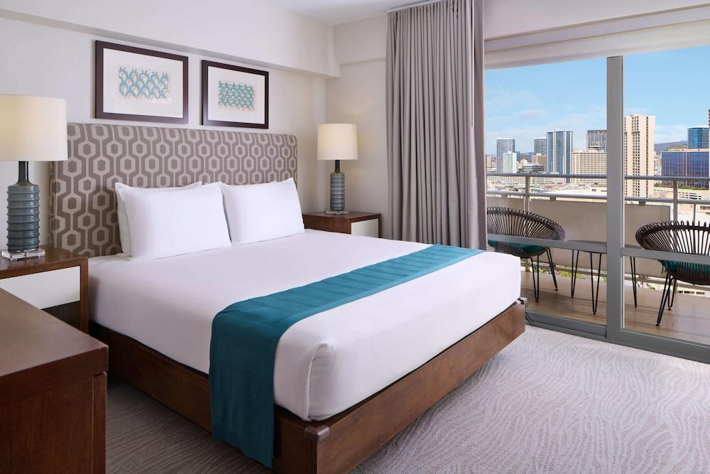 Ilikai Hotel & Luxury Suites photo 20