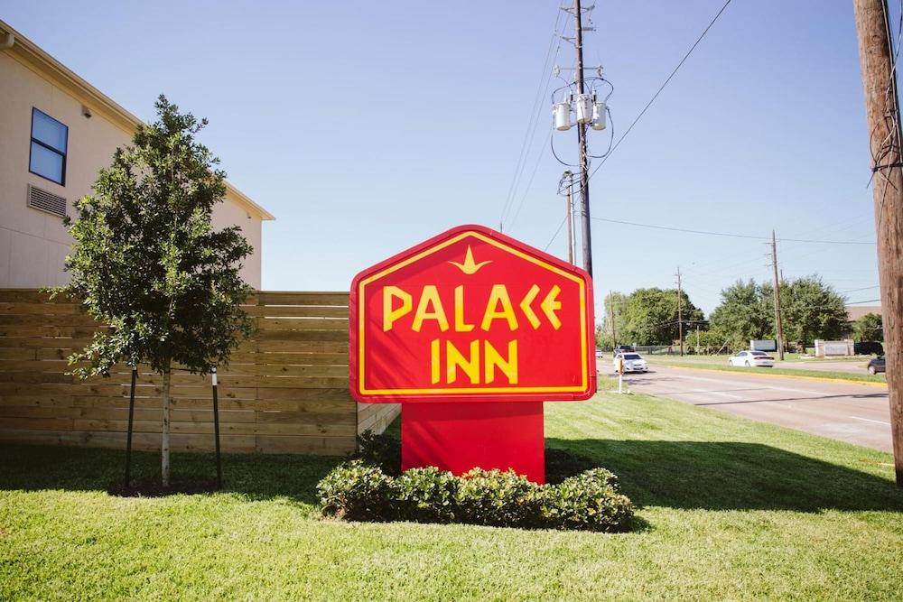 Palace Inn 290 & Jones Rd photo 46