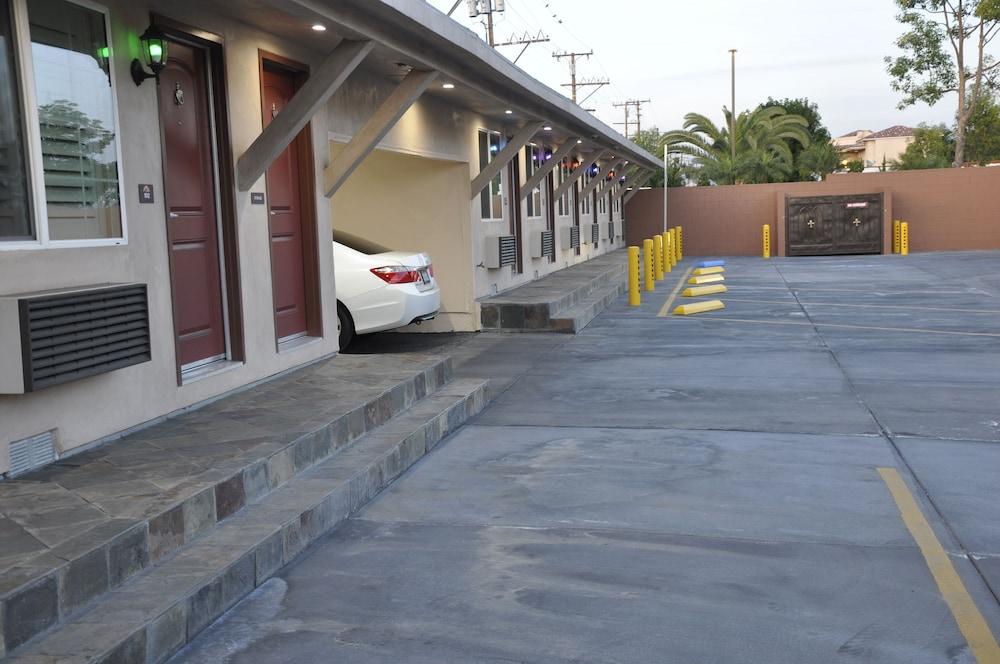 Sun Light Motel photo 15