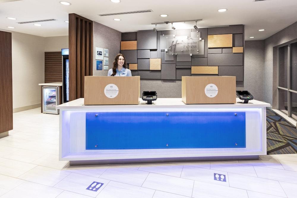 Holiday Inn Express & Suites Denton - Sanger by IHG photo 11