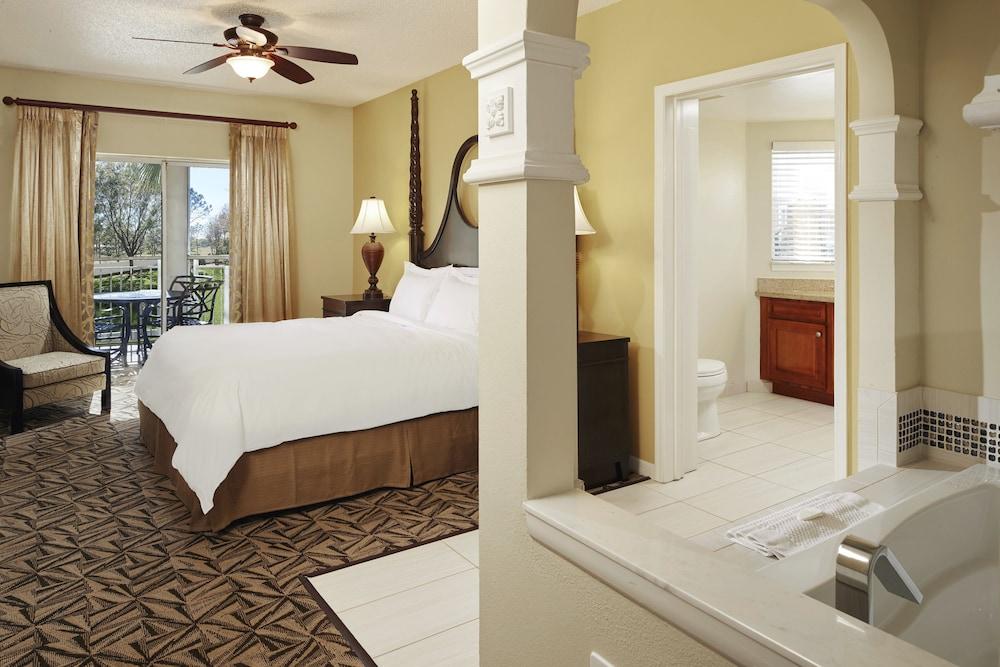 Hilton Grand Vacations Club SeaWorld® Orlando photo 4