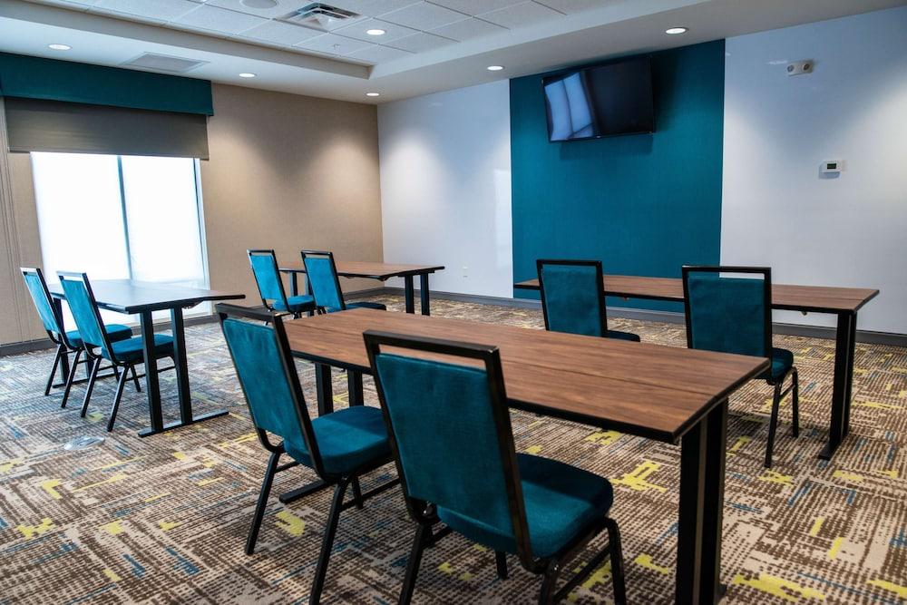 Hampton Inn Paris photo 61