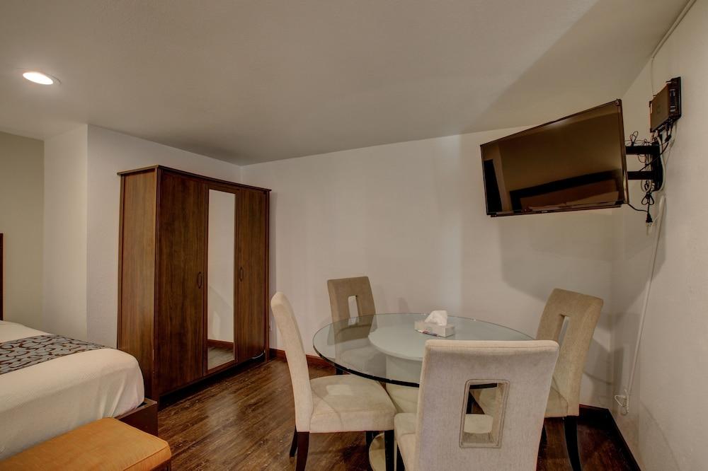 CCBC Resort Hotel - A Gay Men's Resort photo 23